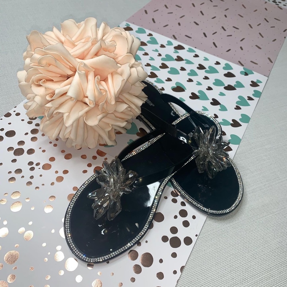 Fashion Nova’ Flower Bomb Sandal